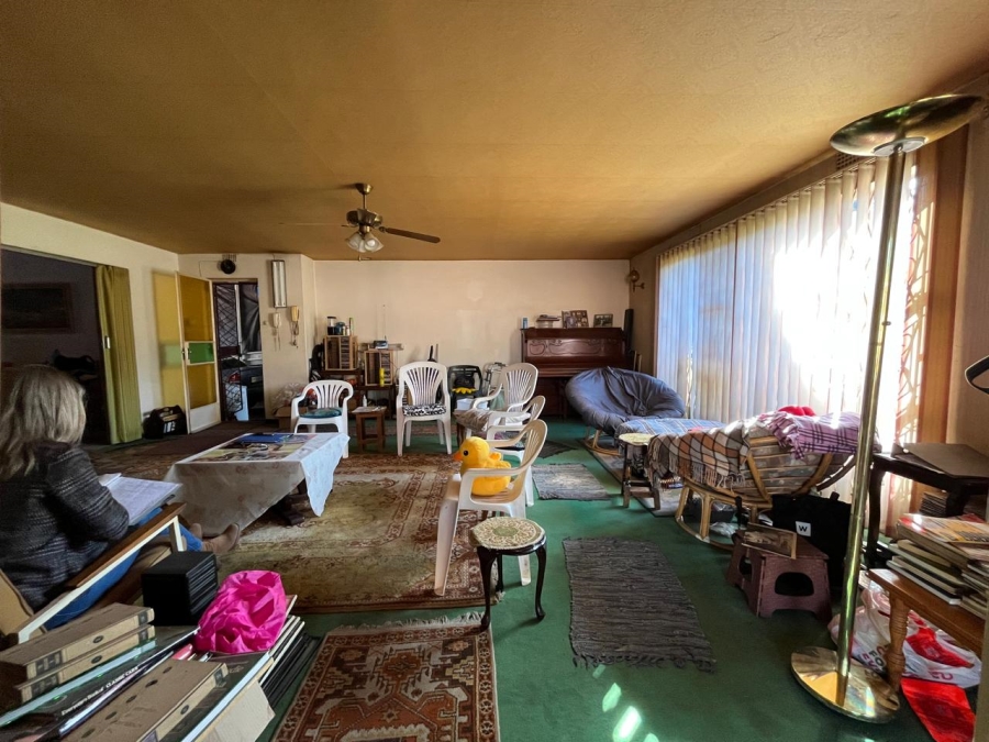 5 Bedroom Property for Sale in Florida Park Gauteng