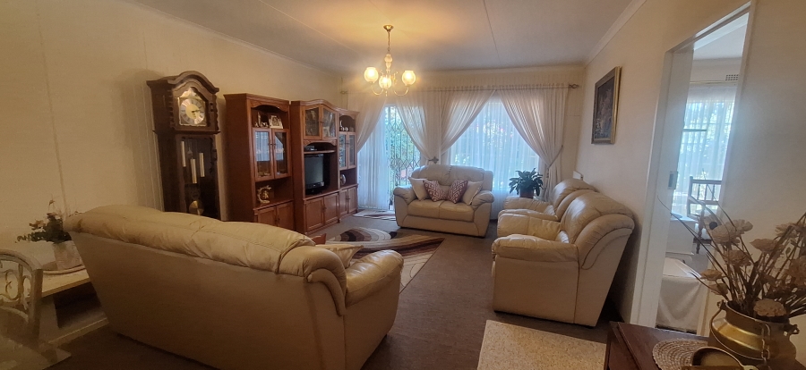 3 Bedroom Property for Sale in Westonaria Gauteng