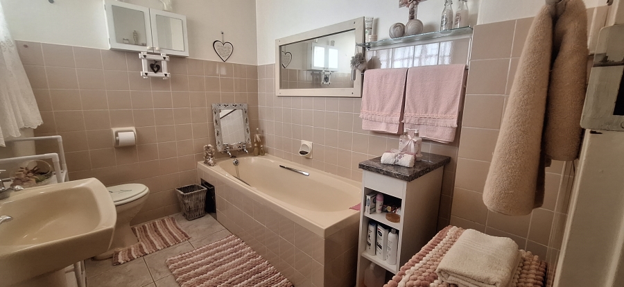3 Bedroom Property for Sale in Westonaria Gauteng