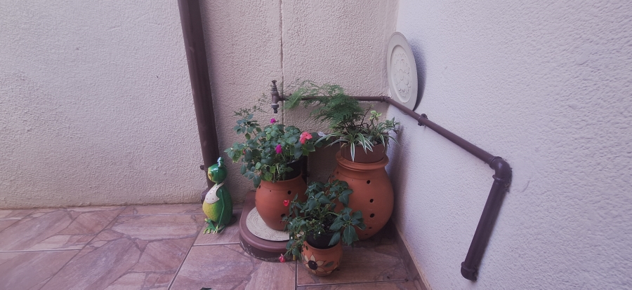 3 Bedroom Property for Sale in Westonaria Gauteng