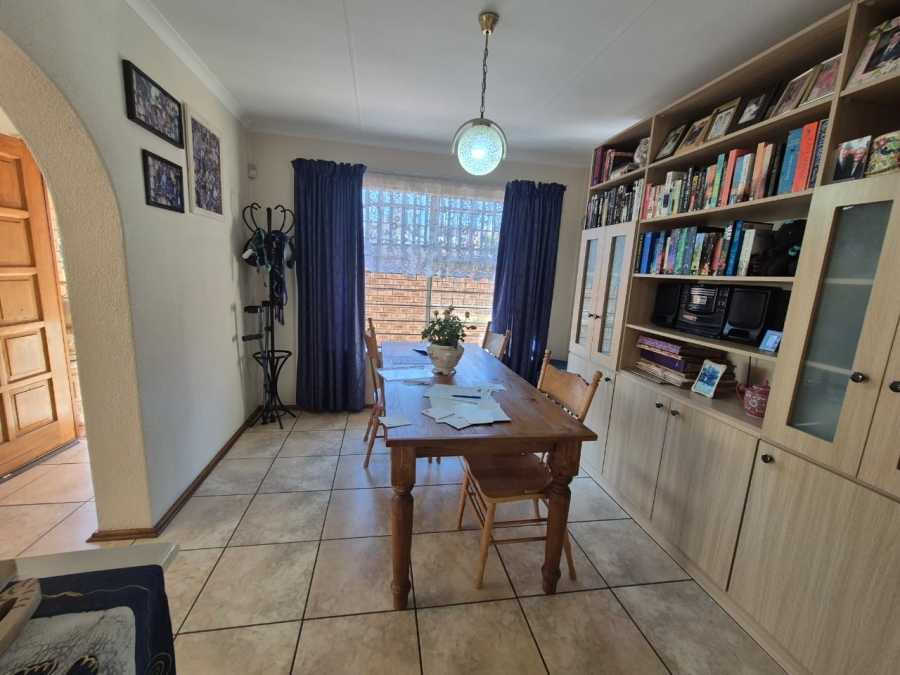 3 Bedroom Property for Sale in Roodekrans Gauteng
