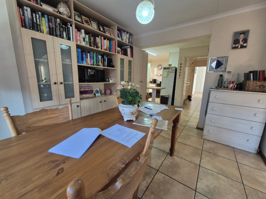 3 Bedroom Property for Sale in Roodekrans Gauteng