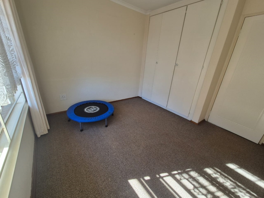 3 Bedroom Property for Sale in Roodekrans Gauteng
