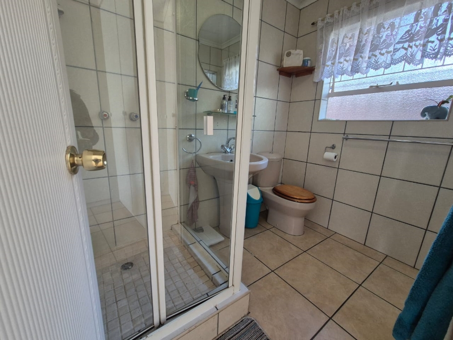 3 Bedroom Property for Sale in Roodekrans Gauteng