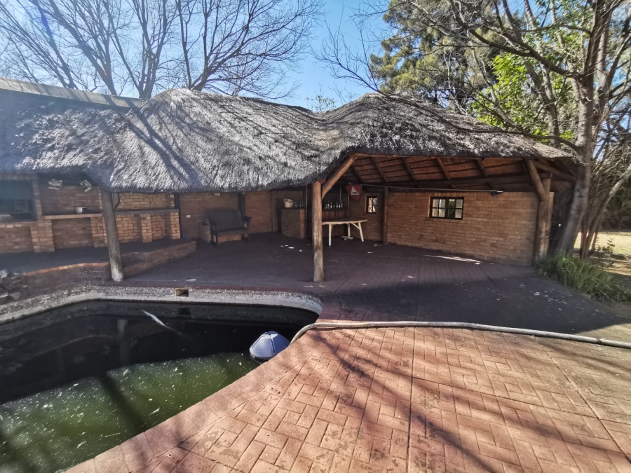 3 Bedroom Property for Sale in Brackendowns Gauteng