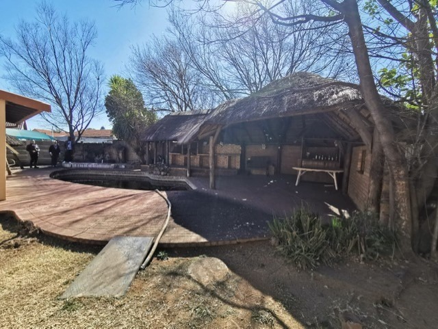 3 Bedroom Property for Sale in Brackendowns Gauteng