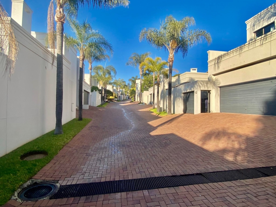 To Let 4 Bedroom Property for Rent in Morningside Gauteng