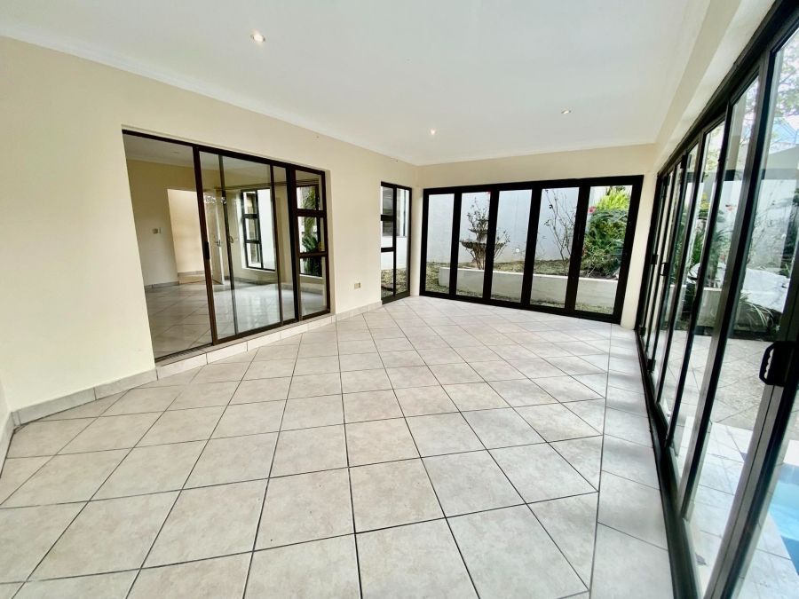 To Let 4 Bedroom Property for Rent in Morningside Gauteng