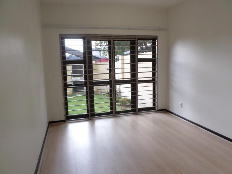 2 Bedroom Property for Sale in Douglasdale Gauteng
