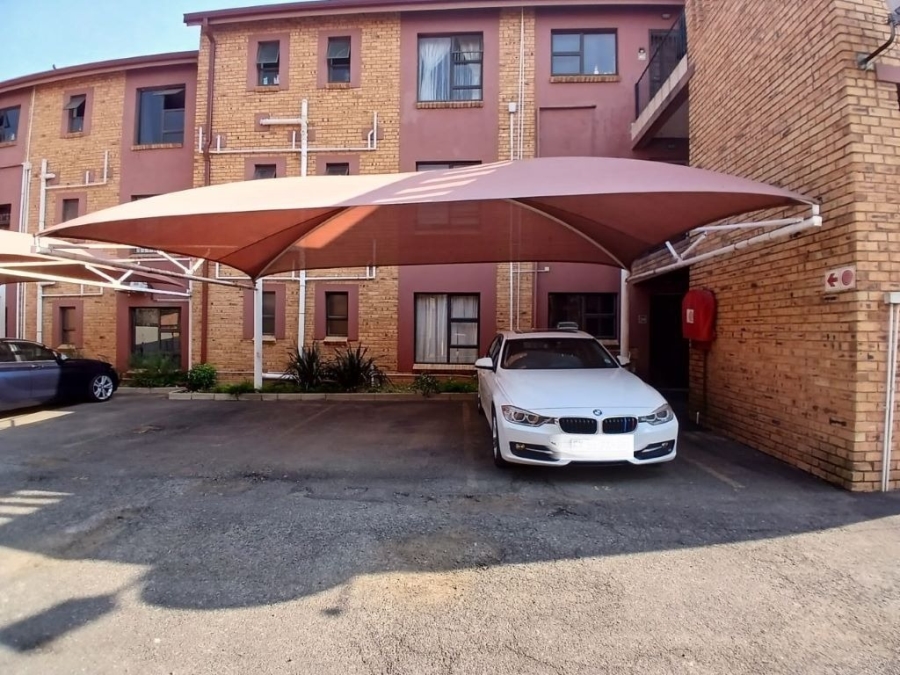 2 Bedroom Property for Sale in Brackendowns Gauteng