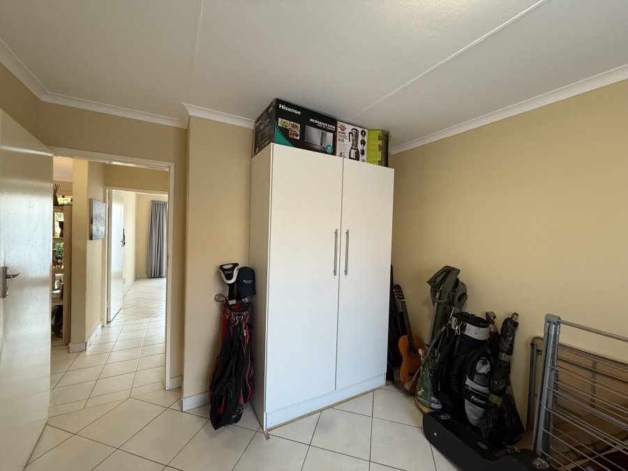 To Let 2 Bedroom Property for Rent in Liefde en Vrede Gauteng