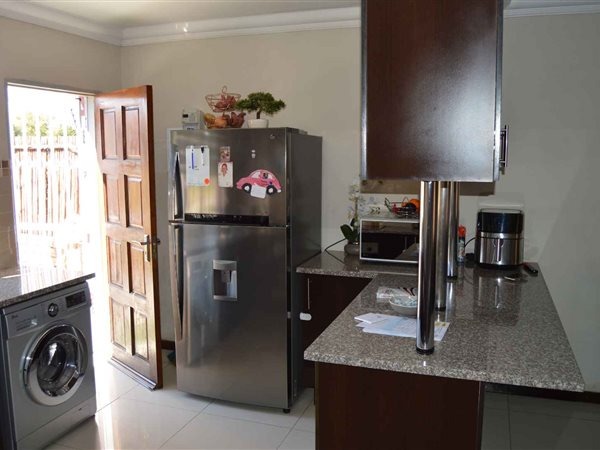 3 Bedroom Property for Sale in Brackendowns Gauteng