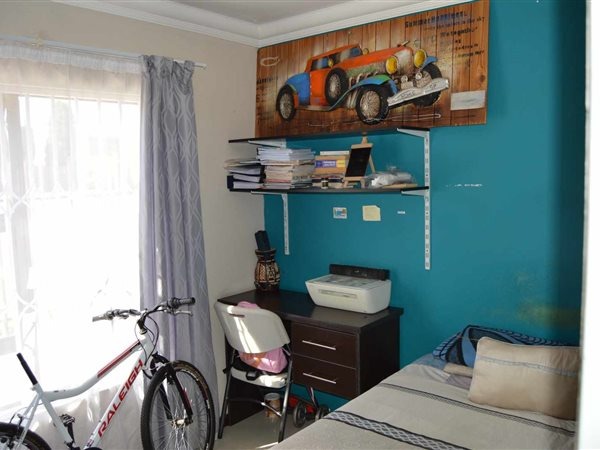 3 Bedroom Property for Sale in Brackendowns Gauteng