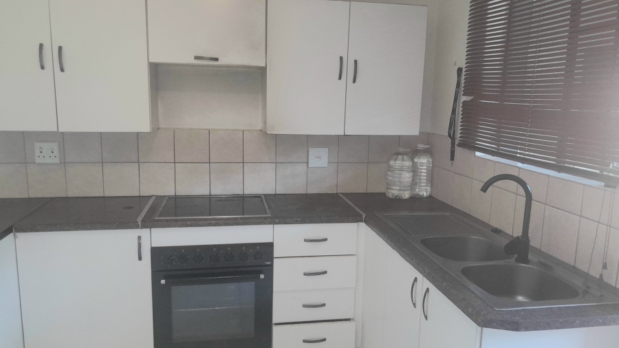 To Let 2 Bedroom Property for Rent in Birchleigh Gauteng