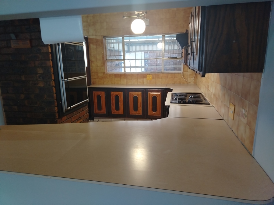 3 Bedroom Property for Sale in Flora Gardens Gauteng