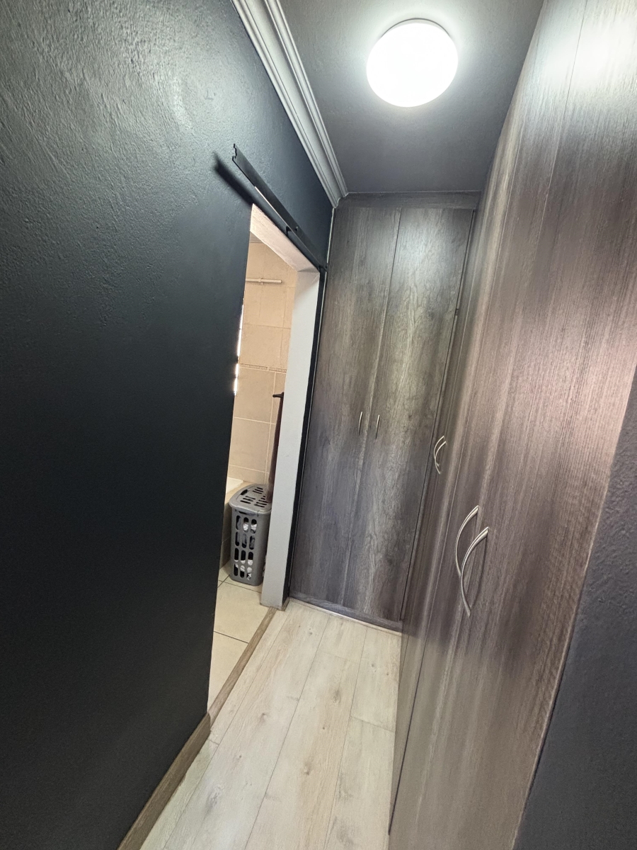 To Let 3 Bedroom Property for Rent in Equestria Gauteng