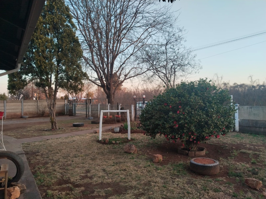3 Bedroom Property for Sale in Kookrus Gauteng