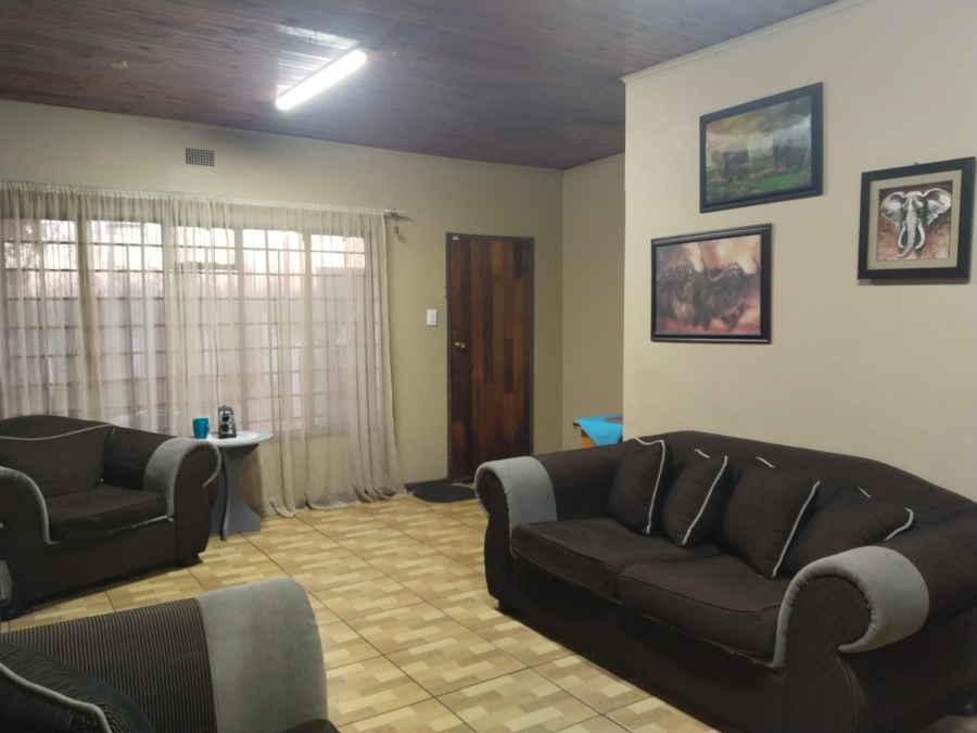 3 Bedroom Property for Sale in Kookrus Gauteng