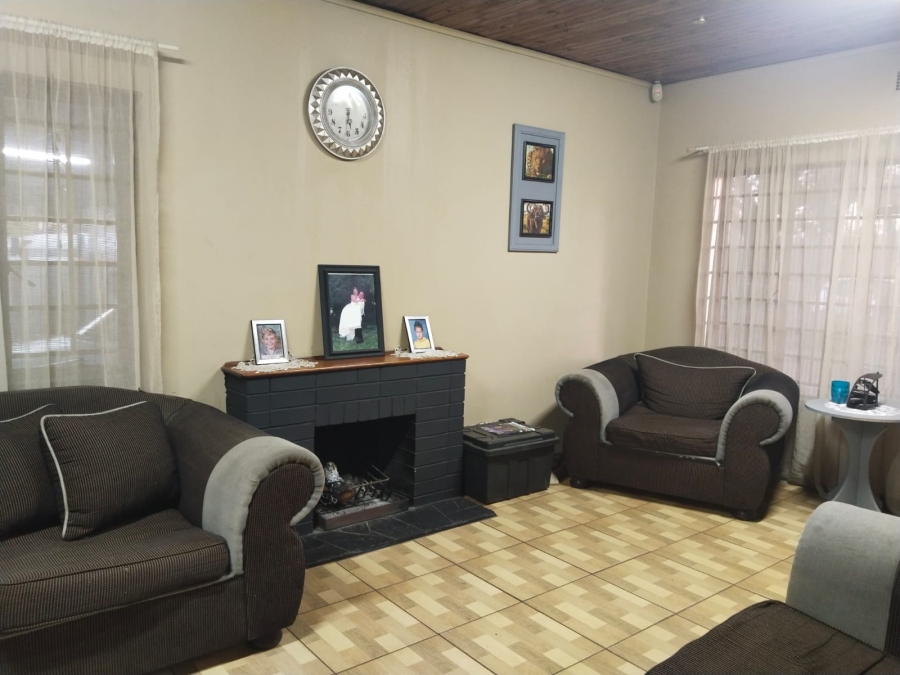 3 Bedroom Property for Sale in Kookrus Gauteng