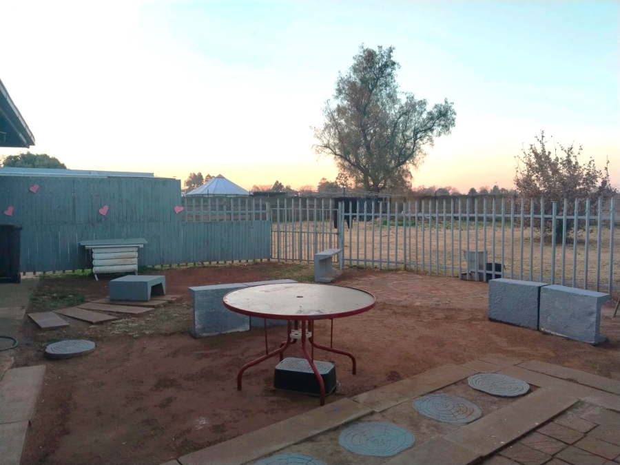 3 Bedroom Property for Sale in Kookrus Gauteng