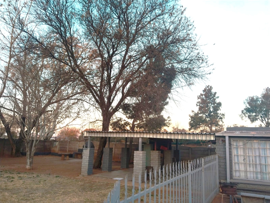 3 Bedroom Property for Sale in Kookrus Gauteng