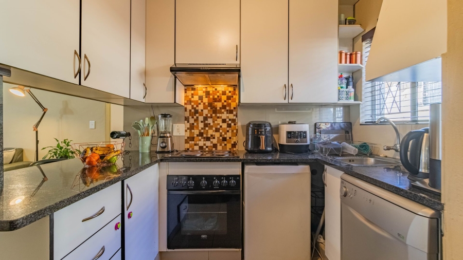 To Let 2 Bedroom Property for Rent in Linmeyer Gauteng