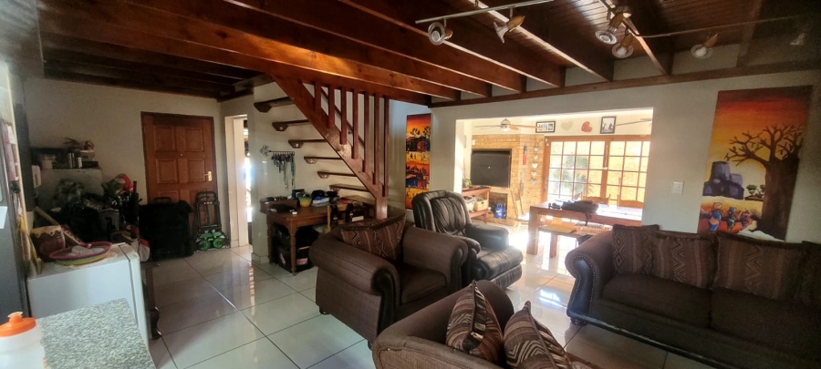 To Let 4 Bedroom Property for Rent in Rooihuiskraal Gauteng