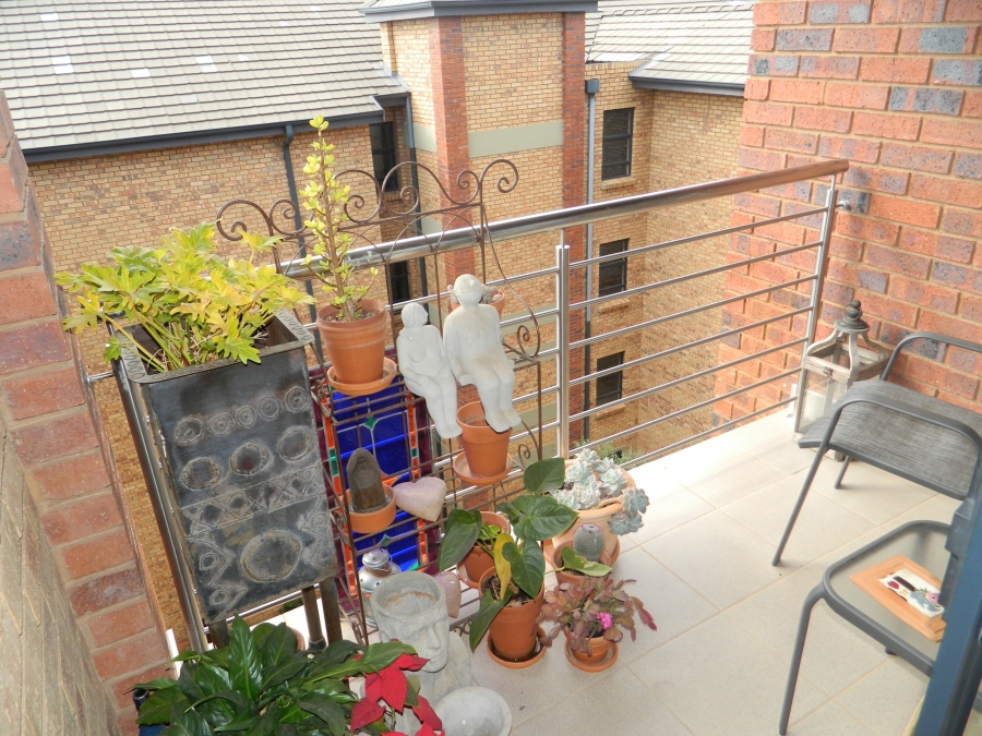 1 Bedroom Property for Sale in Olympus AH Gauteng
