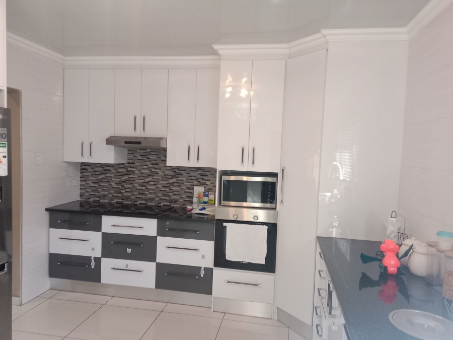 3 Bedroom Property for Sale in Villa Liza Gauteng