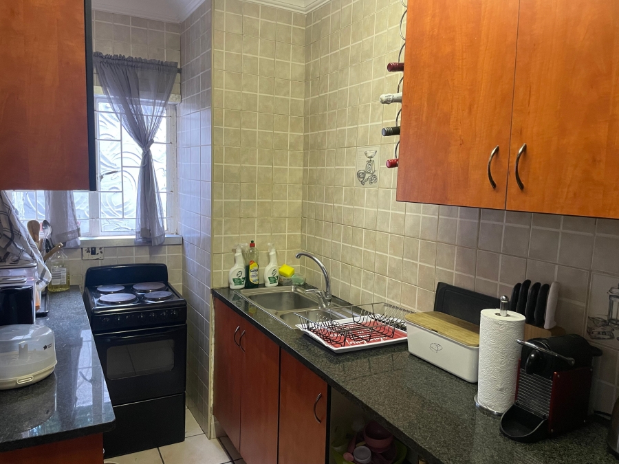 2 Bedroom Property for Sale in Queenswood Gauteng