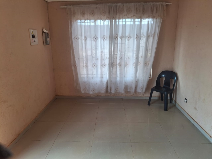 2 Bedroom Property for Sale in Venterspos Gauteng
