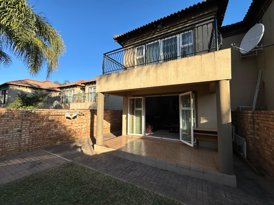 2 Bedroom Property for Sale in Bergtuin Gauteng