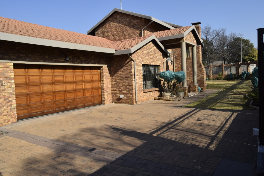 3 Bedroom Property for Sale in Rynfield Gauteng
