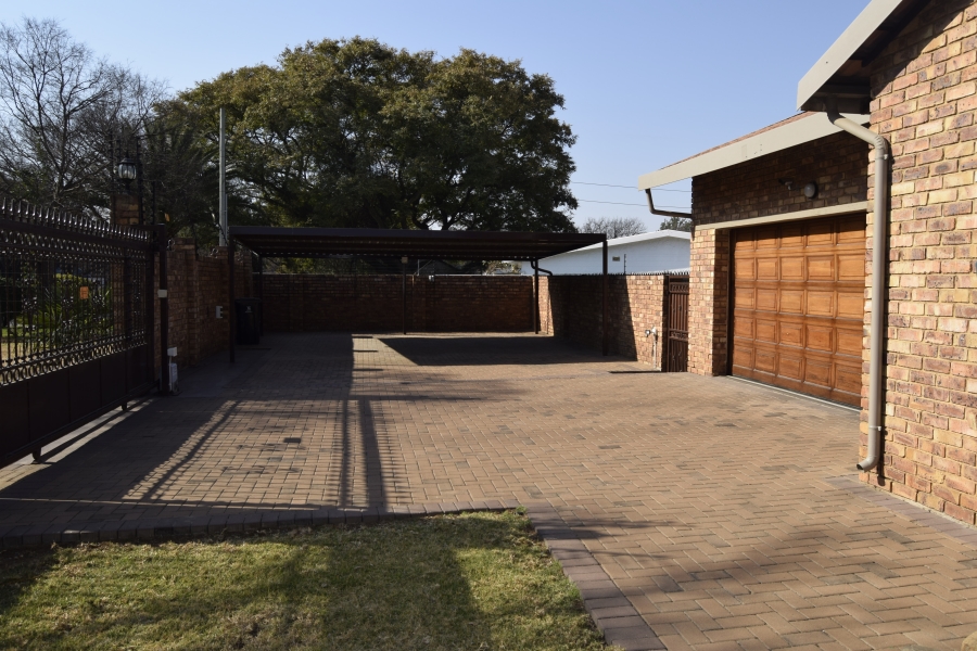 3 Bedroom Property for Sale in Rynfield Gauteng
