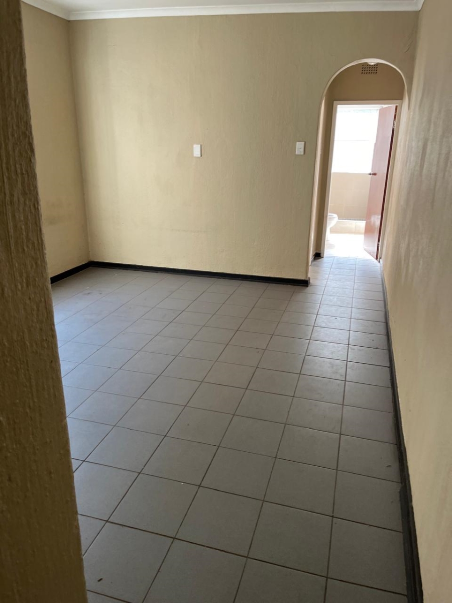 To Let 2 Bedroom Property for Rent in Bezuidenhout Valley Gauteng