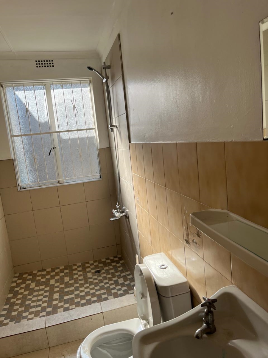 To Let 2 Bedroom Property for Rent in Bezuidenhout Valley Gauteng