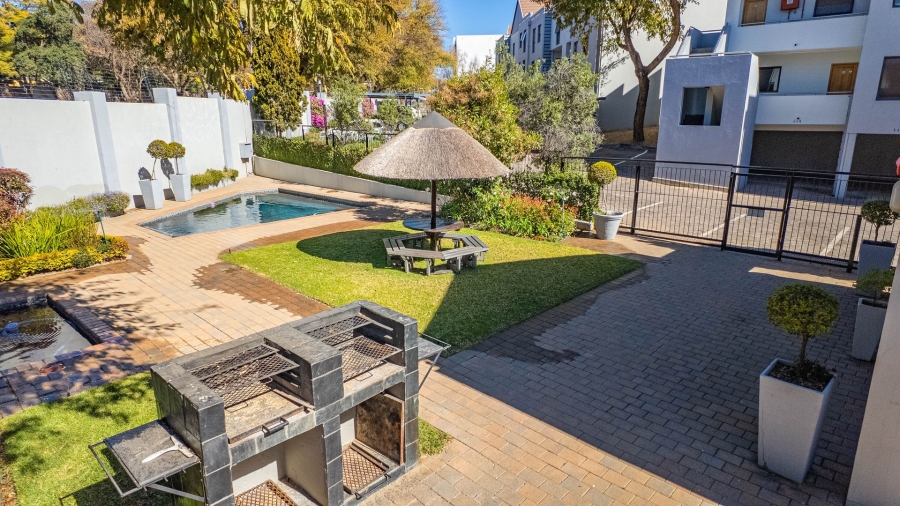 2 Bedroom Property for Sale in Magaliessig Gauteng