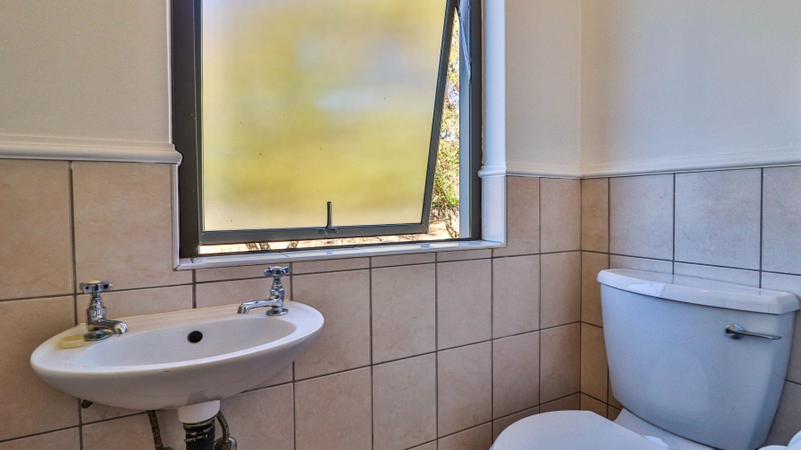 2 Bedroom Property for Sale in Magaliessig Gauteng