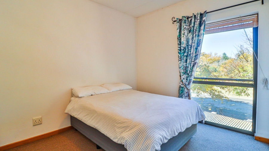 2 Bedroom Property for Sale in Magaliessig Gauteng