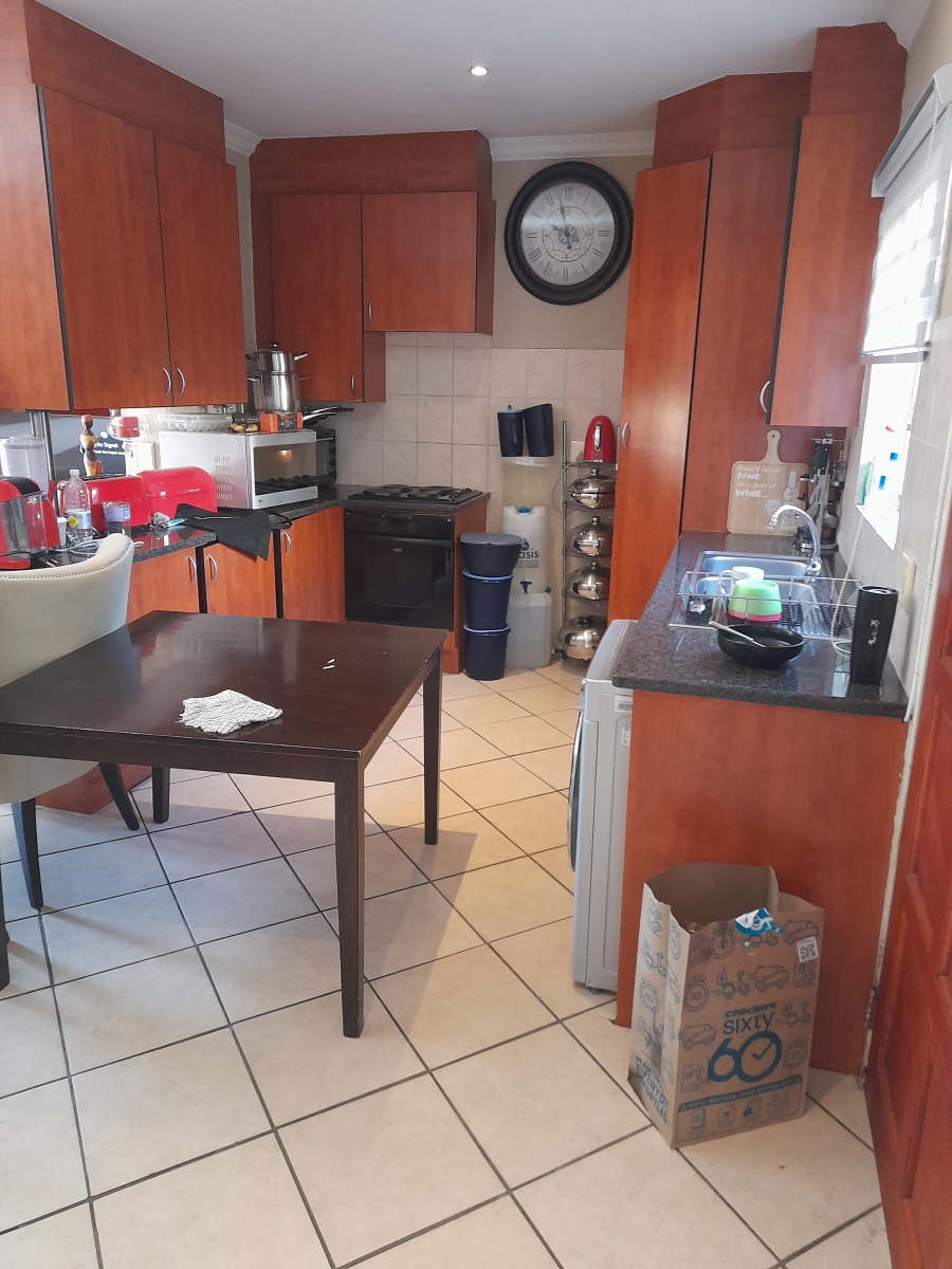 2 Bedroom Property for Sale in Willow Park Manor Gauteng