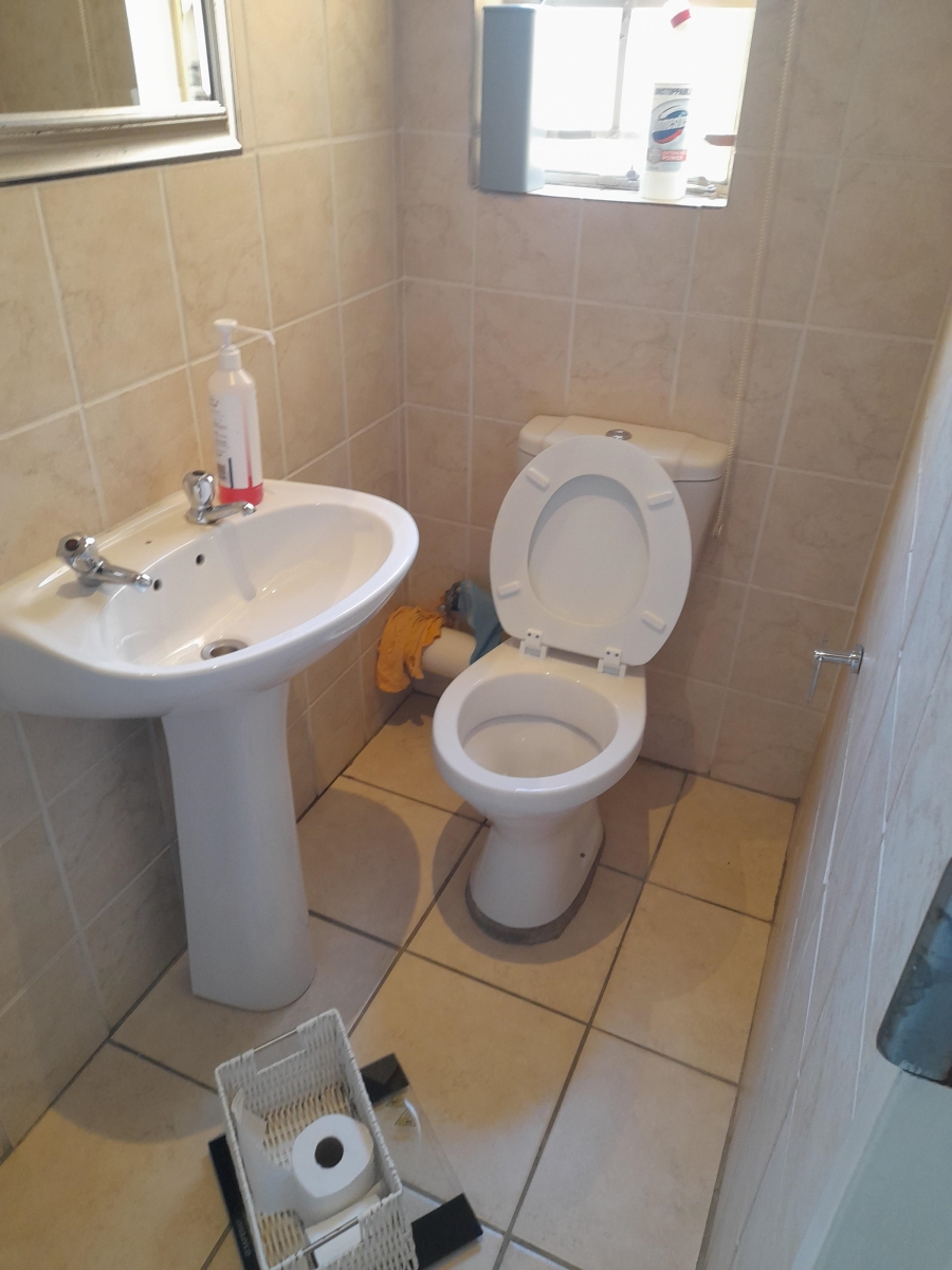 2 Bedroom Property for Sale in Willow Park Manor Gauteng