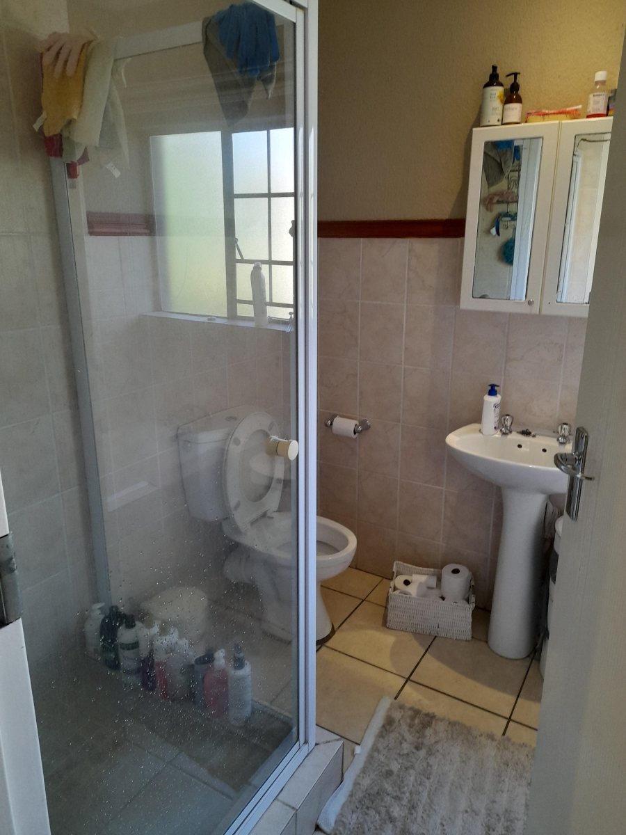 2 Bedroom Property for Sale in Willow Park Manor Gauteng