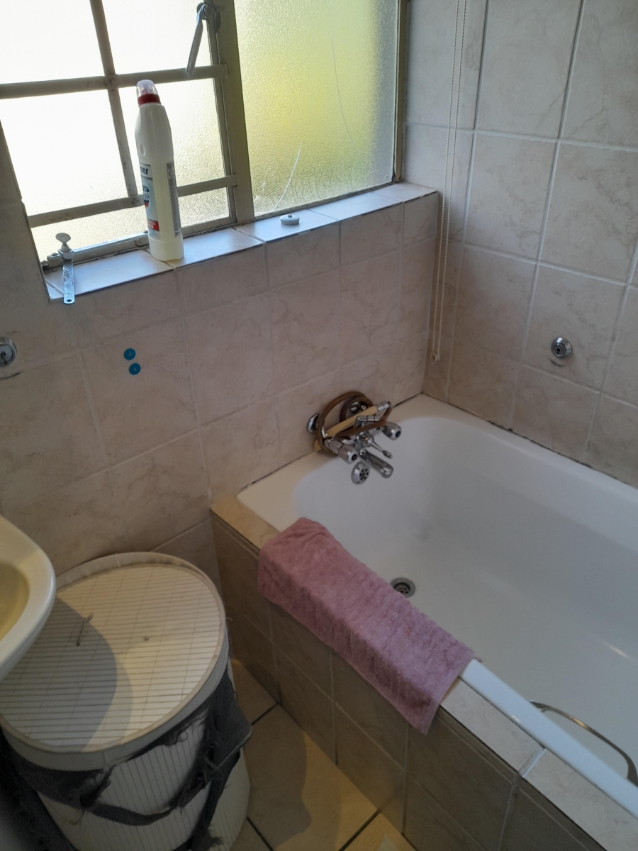 2 Bedroom Property for Sale in Willow Park Manor Gauteng
