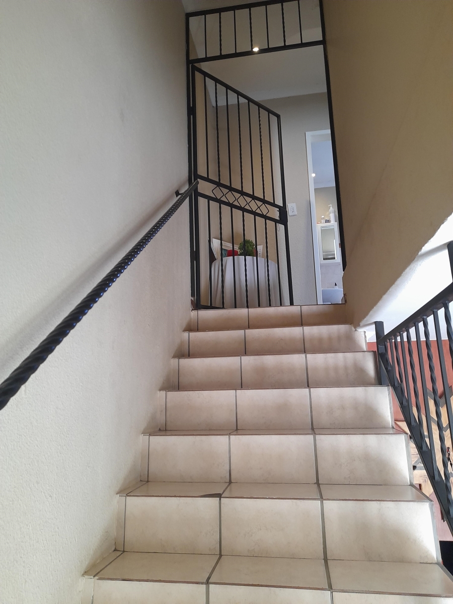 2 Bedroom Property for Sale in Willow Park Manor Gauteng