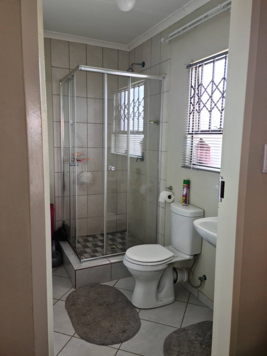 To Let 3 Bedroom Property for Rent in Blue Hills Gauteng