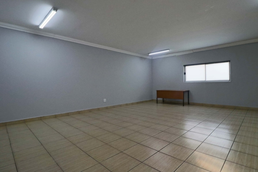 10 Bedroom Property for Sale in Bryanston Gauteng