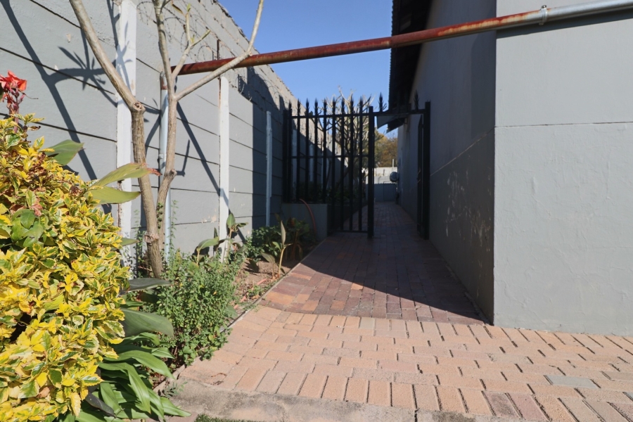 10 Bedroom Property for Sale in Bryanston Gauteng