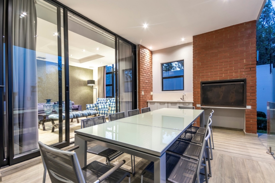 To Let 4 Bedroom Property for Rent in Oaklands Gauteng