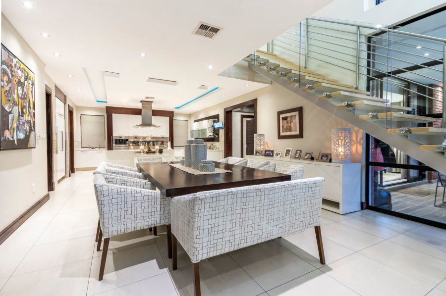 To Let 4 Bedroom Property for Rent in Oaklands Gauteng