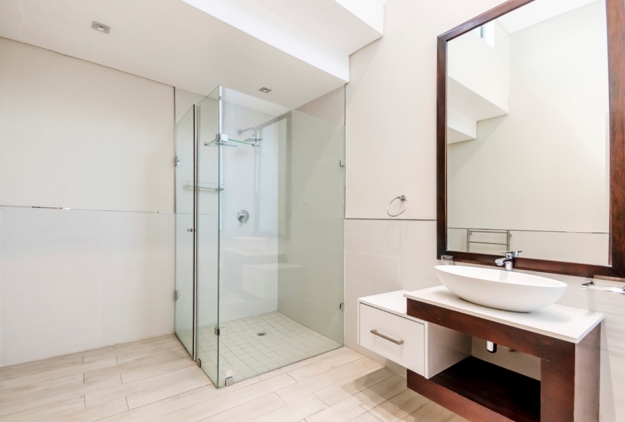 To Let 4 Bedroom Property for Rent in Oaklands Gauteng